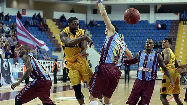 Trabzonspor Medical Park sahasında galip
