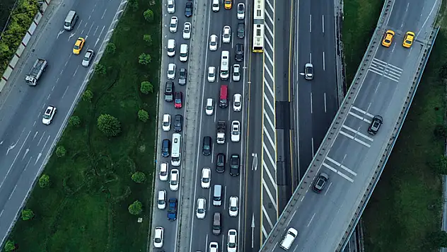 Trafiğe ağustosta 215 bin 130 aracın kaydı yapıldı