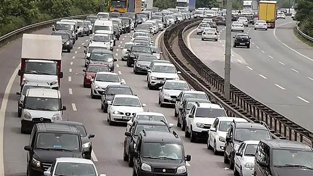 Trafiğe kayıtlı araç sayısı 23 milyona dayandı