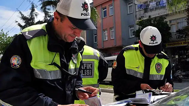Trafik cezalarında zamlı tarife başlıyor