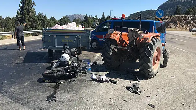 Trafik kazasında hayatını kaybeden öğretim üyesi Konya'da toprağa verildi