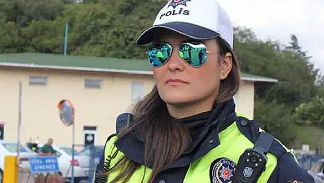 Trafik polislerine 'yaka kamerası' takıldı