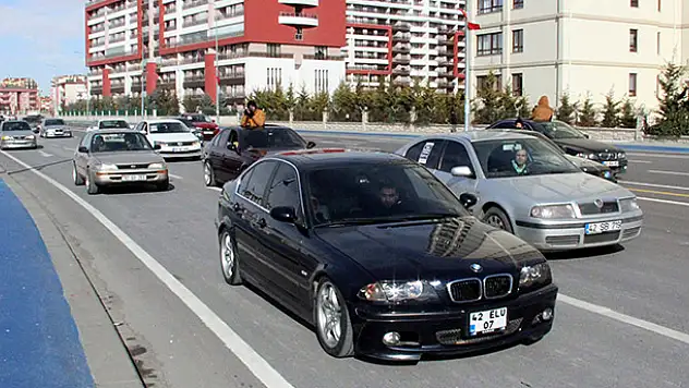 Trafik sigortası primleri artışına konvoylu tepki