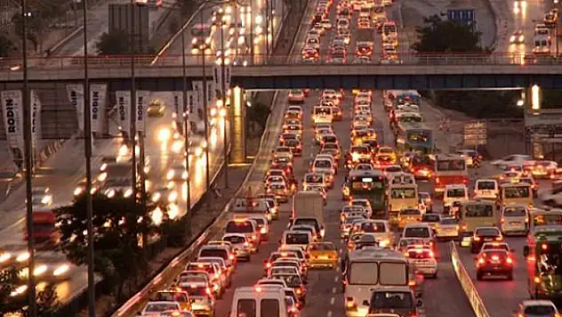Trafikte bir dönem kapanıyor!