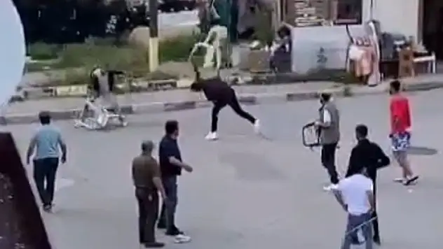 Trafikte korna kavgası meydan savaşına dönüştü... O anlar kamerada