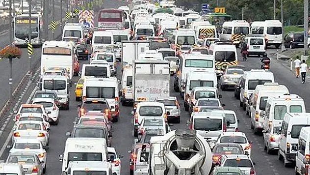 Trafikte sinirlere hakim olmak için 13 tavsiye