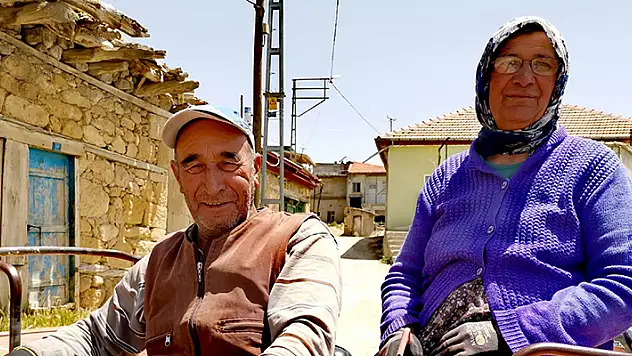 Traktör kazası yaşlı çifti ayırdı: 1 ölü, 1 yaralı
