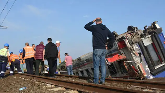 Tren kazasında ölenlerin isimleri belli oldu