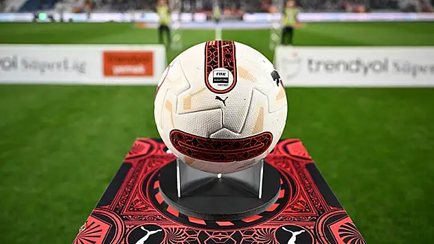 Trendyol Süper Lig'de 37. hafta yarın oynanacak 2 maçla başlayacak
