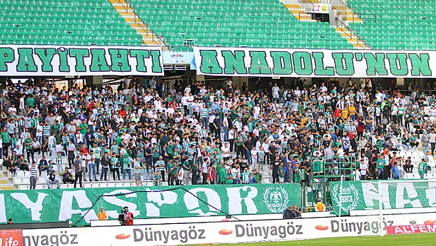 Tribünler boş kalıyor!
