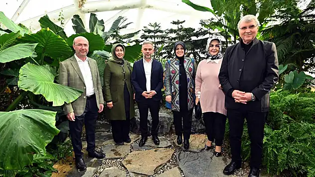 Tropikal Kelebek Bahçesi misafirlerden tam not aldı