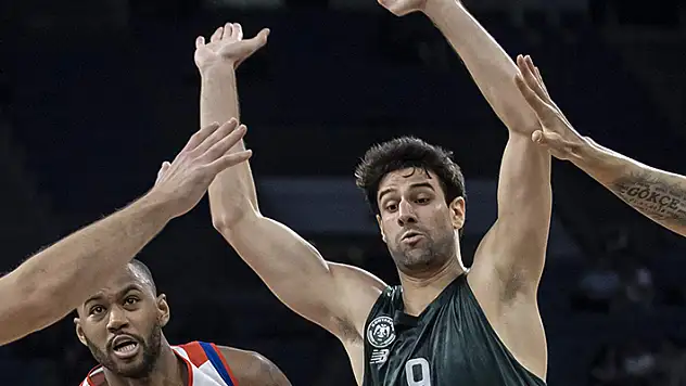 Troy Selim Şav ile yollar ayrıldı