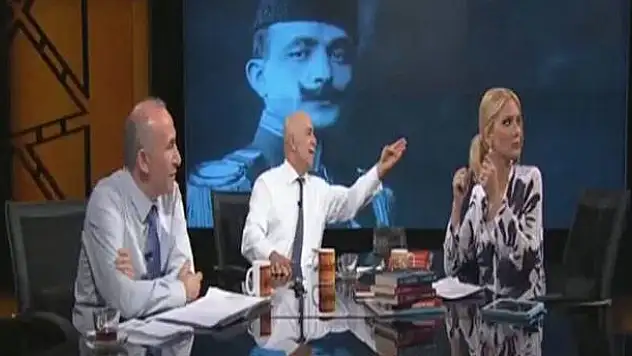 TRT canlı yayınında kavga: Enver Paşa 80 tane Atatürk eder