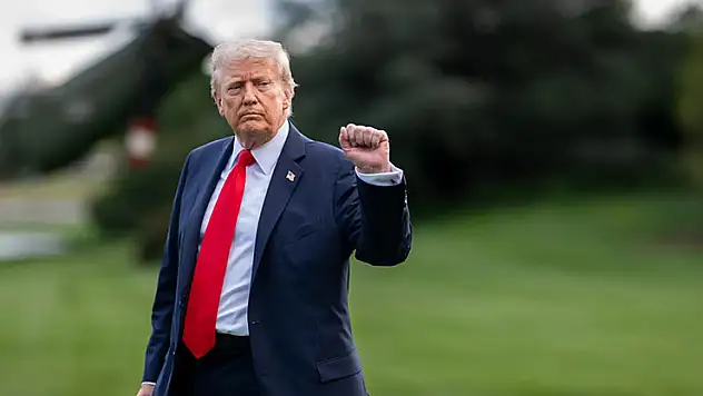 Trump: Maduro, eşi ile birlikte yakalanarak ülke dışına çıkarılmıştır