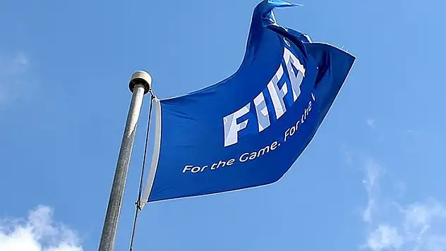Trump'a 'Barış Ödülü' veren FIFA, kendi kurallarını ihlal etmekle suçlanıyor
