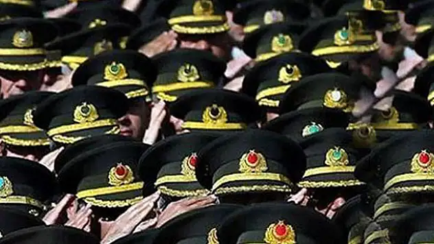 TSK'da FETÖ suruşturmasında yeni gelişme : 291 asker görevden uzaklaştırıldı
