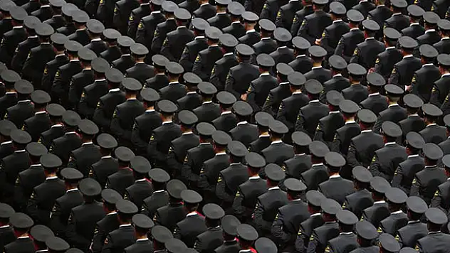 TSK'dan 1412 personel ihraç edildi