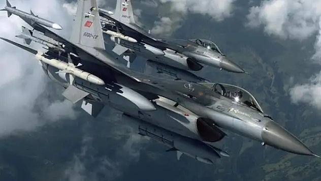 TSK'dan Amanos dağlarına hava harekatı