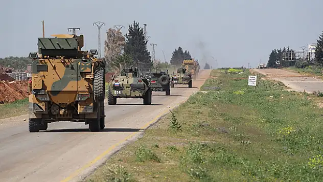 TSK'dan M4 karayolunda devriye