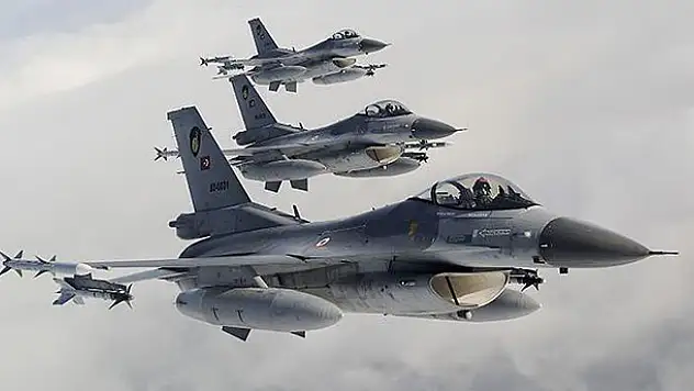 TSK Irak'ın kuzeyindeki PKK hedeflerini vurdu: