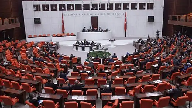 TSK kanunu Meclis'te kabul edildi!