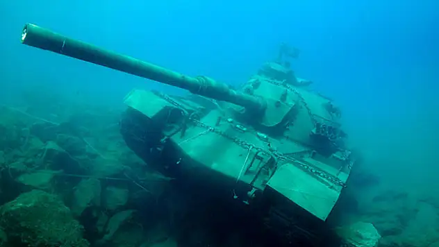 TSK'ya ait 45 tonluk tank batırıldı!