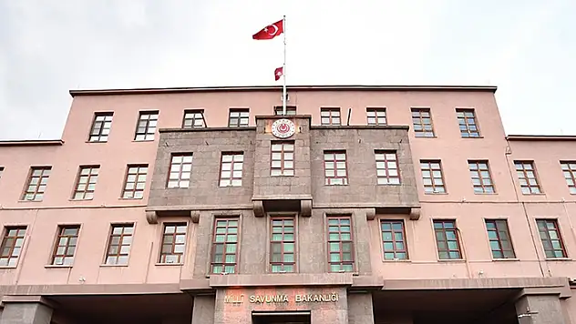 TSK'ya muvazzaf subay alınacak
