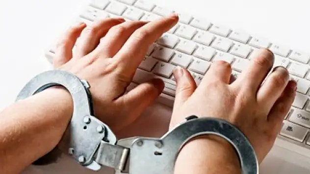 TTNET'ten 'vajina' ve 'penis' sansürü