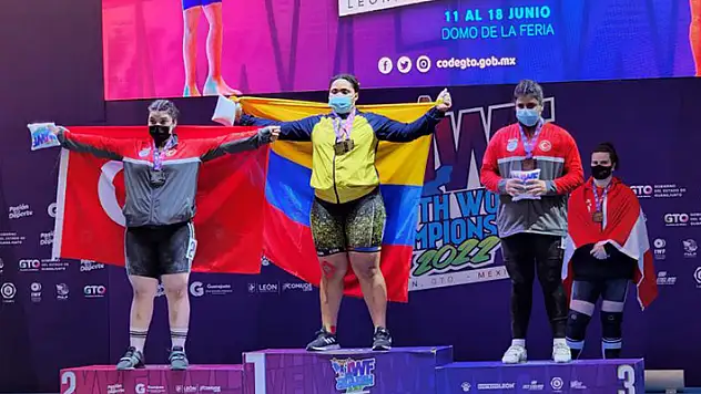 Tuana Süren'den 2 bronz madalya