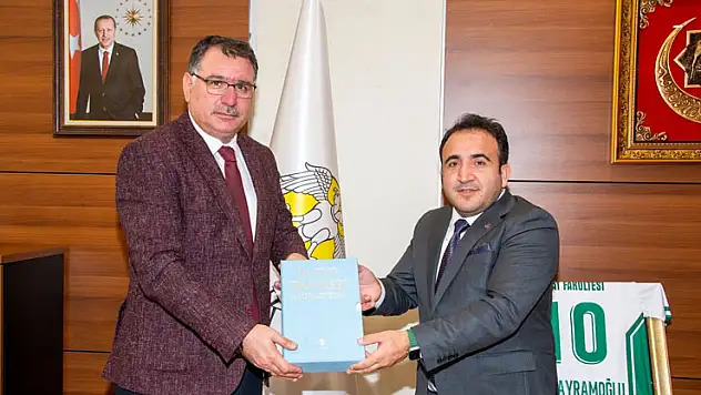 TÜBİTAK Bilim ve Toplum Başkanı Kökçam, Selçuk Üniversitesine konuk oldu