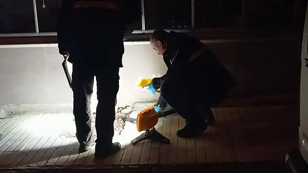 Tüfekle dernek kapısına dayanan şahıs polis ekipleri tarafından yakalandı
