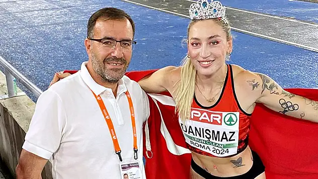 Tuğba Danışmaz'dan rekor kota ve gümüş madalya
