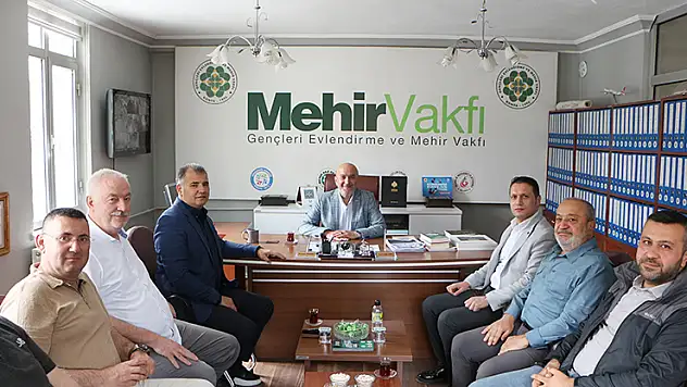 TÜGİKKONYAGİAD'dan Mehir Vakfı'na tebrik ziyareti