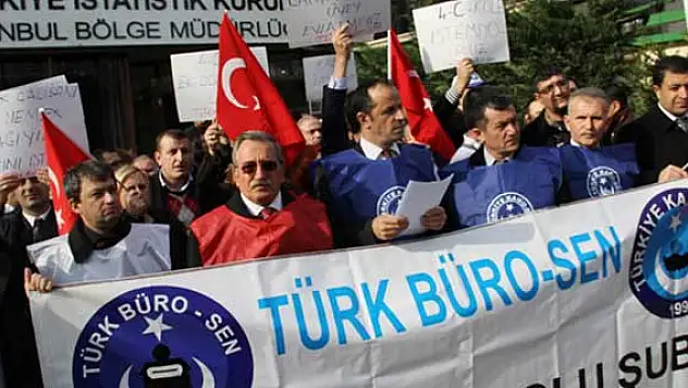 TÜİK binası önünde 'kadro' eylemi
