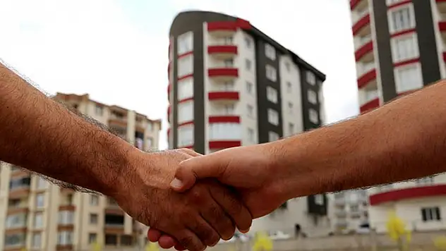 TÜİK duyurdu,  satışlar dibe vurdu! Kredi ile ev alma dönemi bitiyor!
