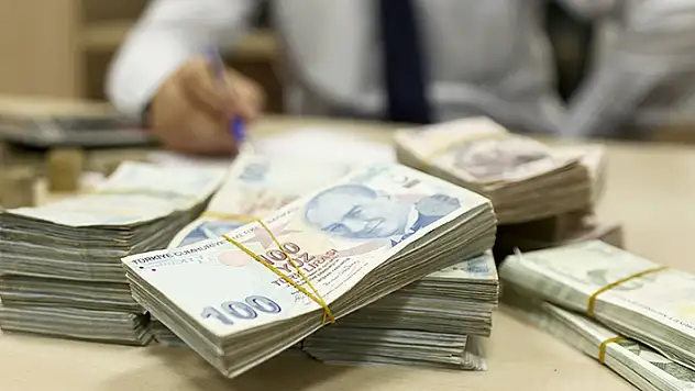 TÜİK'e göre, Türkiye ekonomisi yılın ilk çeyreğinde yüzde 7,3 büyüdü
