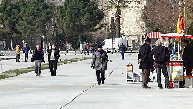 TÜİK: İşsizlik oranı şubatta azaldı