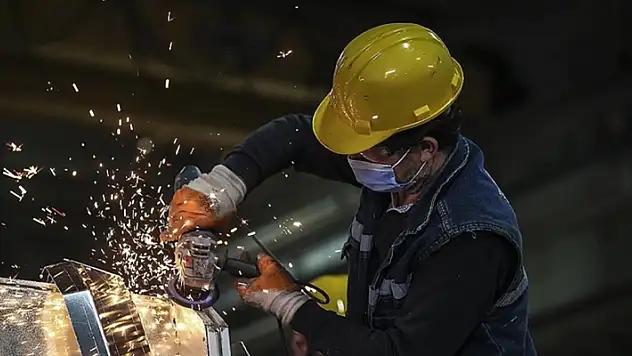 TÜİK: Ücretli çalışan sayısı yıllık yüzde 3,4 arttı
