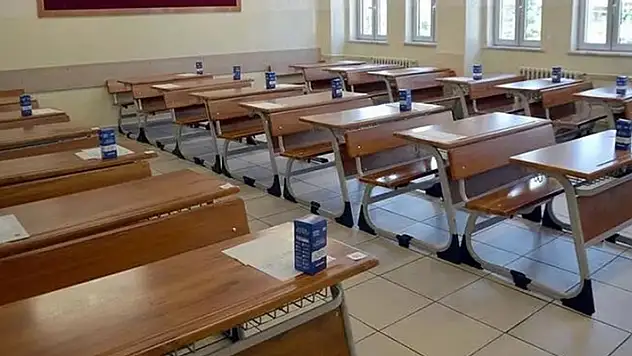 Tüm ülkede okullar bir hafta tatil edildi
