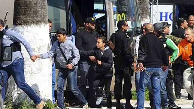 Tunus'ta müzeye baskın: 19 ölü