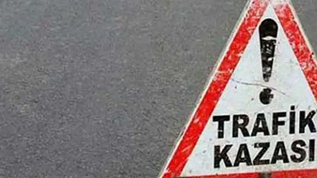 Tur otobüsü refüjü aşarak karşı şeride geçti: 11 yaralı