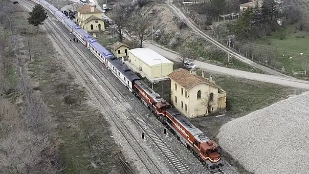 Turistik Karaelmas Treni sonbahar seferlerine başlıyor