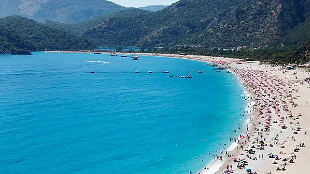 Turizm merkezlerinde bayram bereketi