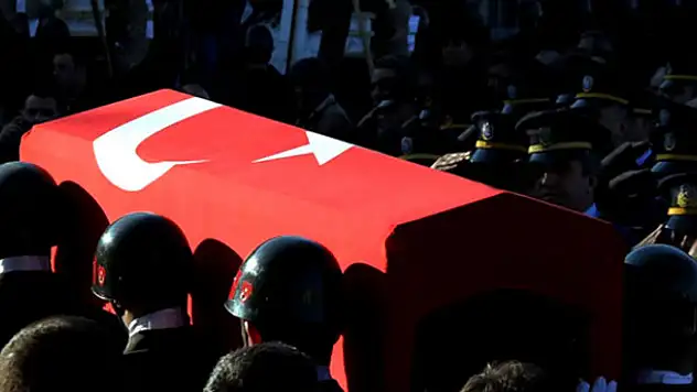 Türk askerine saldırı! Şehidimiz var