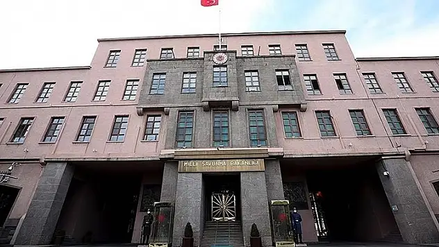 Türk askerinin Afganistan'dan tahliyesine başlandı
