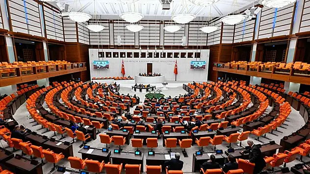 Türk askerinin Lübnan'daki görev süresi 1 yıl daha uzatıldı