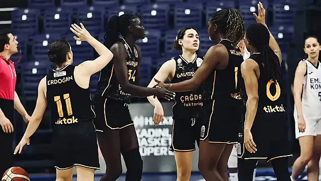Türk basketbolu Avrupa'da 10. kupa peşinde
