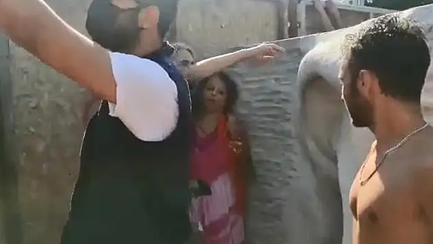 Türk bayrağını yırtan İranlı kadın tutuklandı
