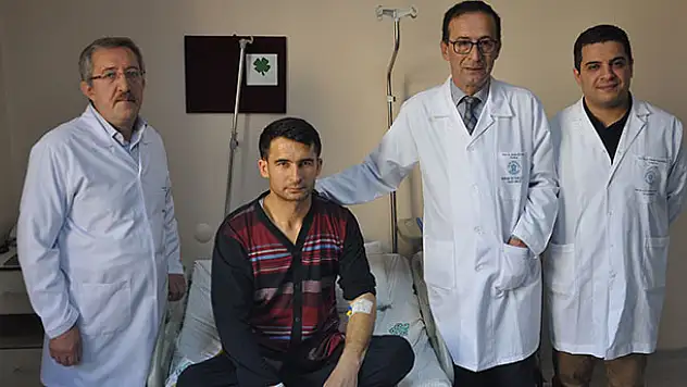 Türk doktorlarından 'ultra mini' cihazlarla literatürlük müdahale