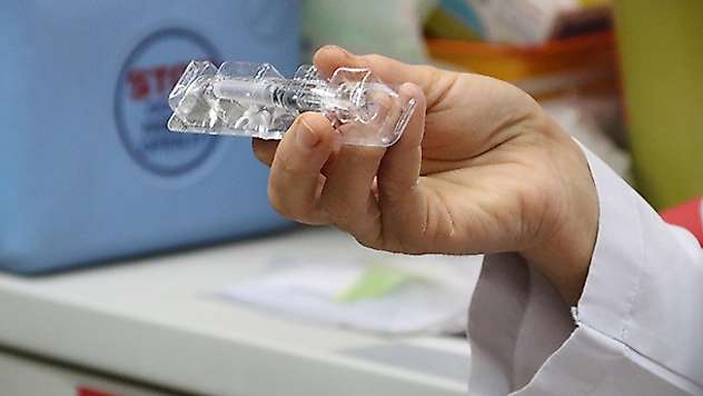 Türk Eczacıları Birliğinden Çin'den gelecek aşıyla ilgili açıklama: Aşıya güvenin